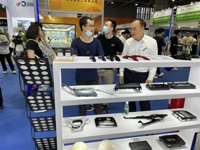Honglichang: Soo bixitaan Cajiib ah oo ka dhacday Guangzhou Coating Expo, waxay soo bandhigtay Awood